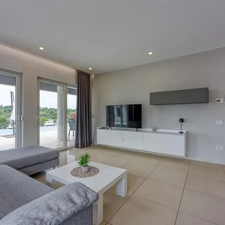 Lejlighed Elegant Panoramic Seaview