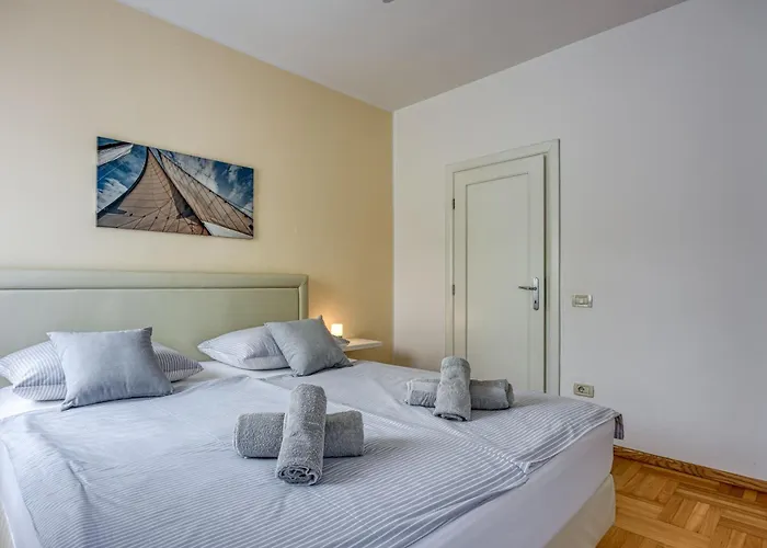 Lejlighed Elegant Panoramic Seaview