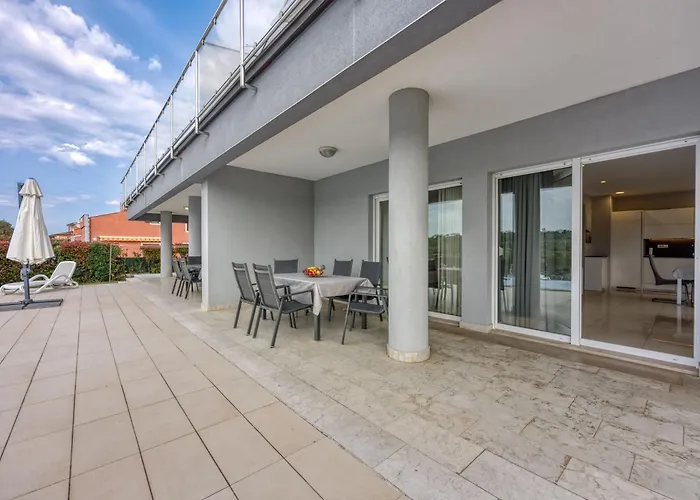 Lejlighed Elegant Panoramic Seaview