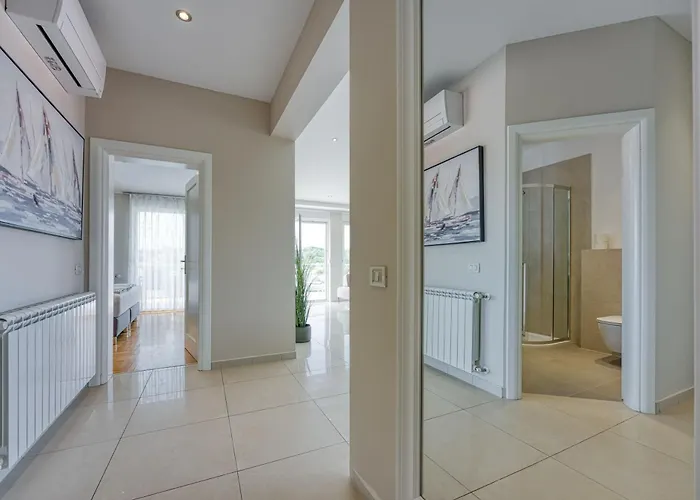Lejlighed Elegant Panoramic Seaview