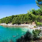 Elegant Panoramic Seaview