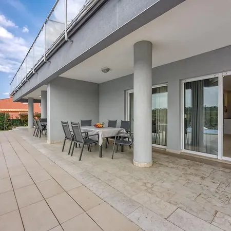 Apartment Elegant Panoramic Seaview