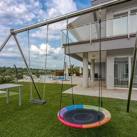 Apartment Elegant Panoramic Seaview Pula