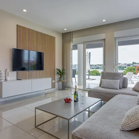 Elegant Panoramic Seaview 아파트 *
