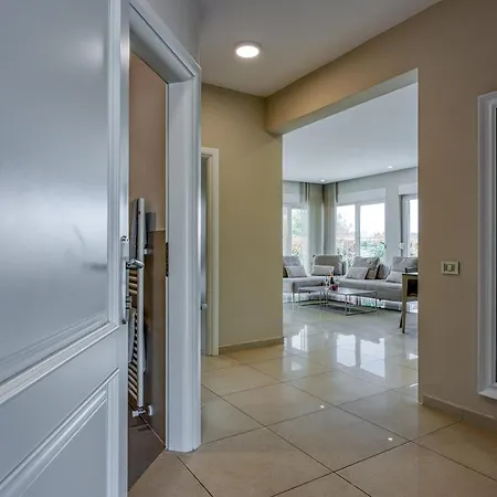 Elegant Panoramic Seaview Pola