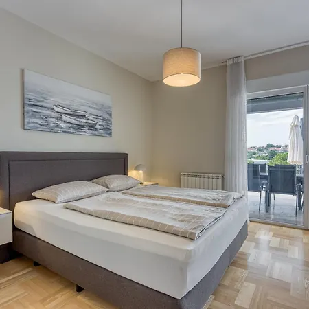 Elegant Panoramic Seaview 아파트