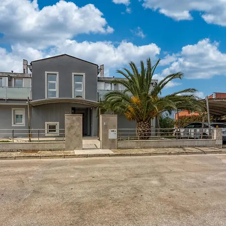 Appartamento Elegant Panoramic Seaview Pola