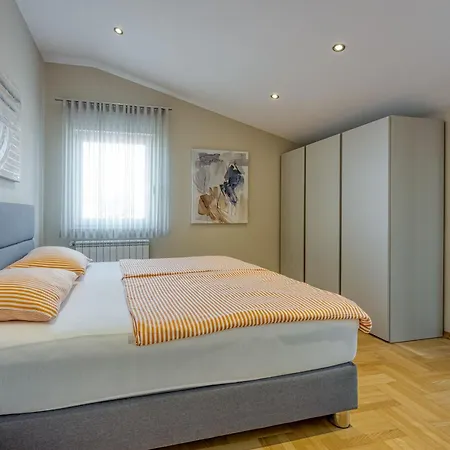 Elegant Panoramic Seaview Appartamento Pola