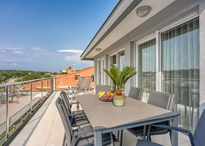 Elegant Panoramic Seaview Pula