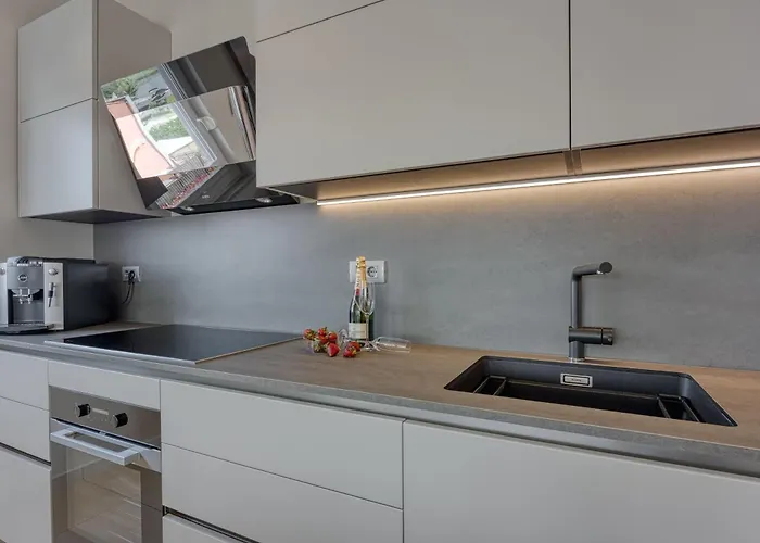 Elegant Panoramic Seaview Pula