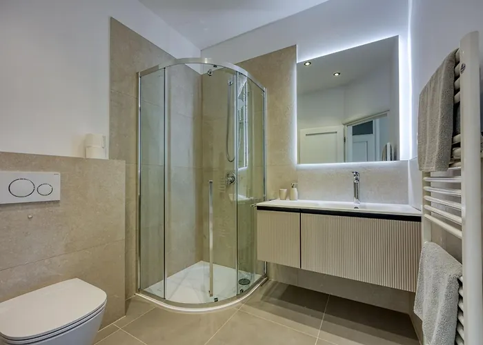 Apartment Elegant Panoramic Seaview Pula