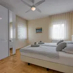 Elegant Panoramic Seaview Pula